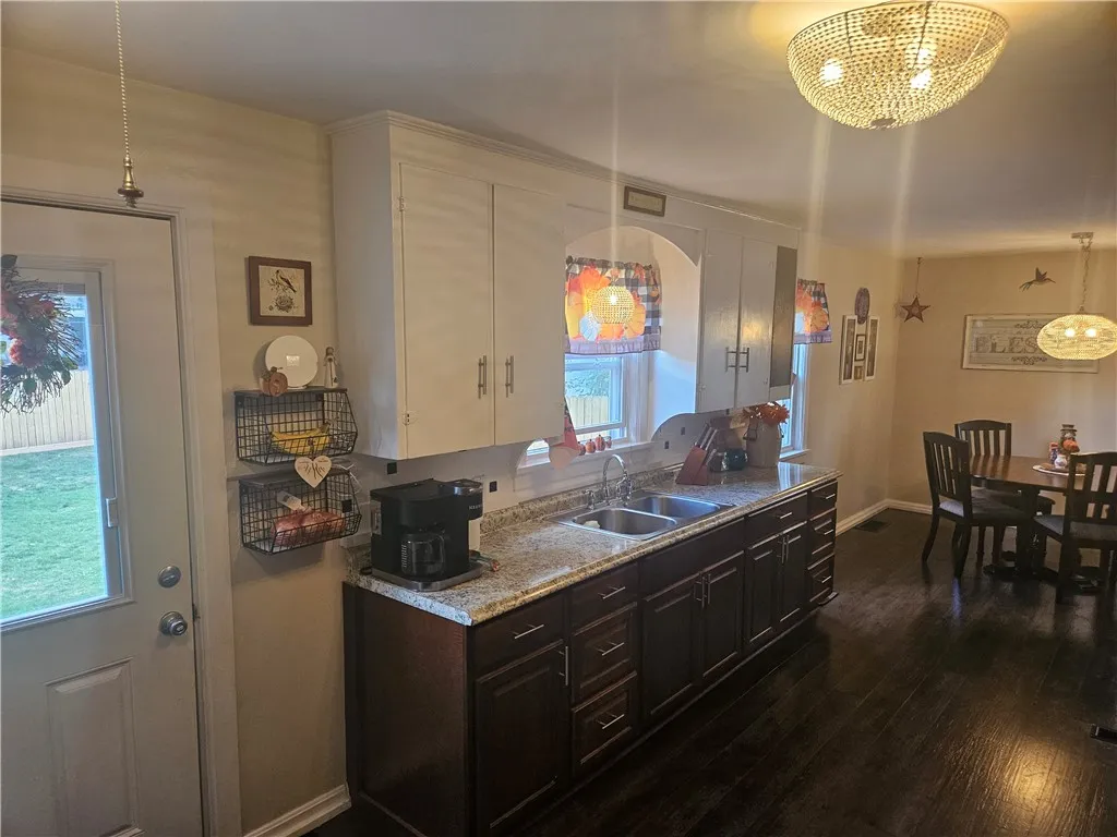 218 Newton Road, Greece, New York 14626, Greece, New York 14626, 2 Bedrooms Bedrooms, 6 Rooms Rooms,1 BathroomBathrooms,Residential,For Sale,218 Newton Road, Greece, New York 14626,0,R1643634