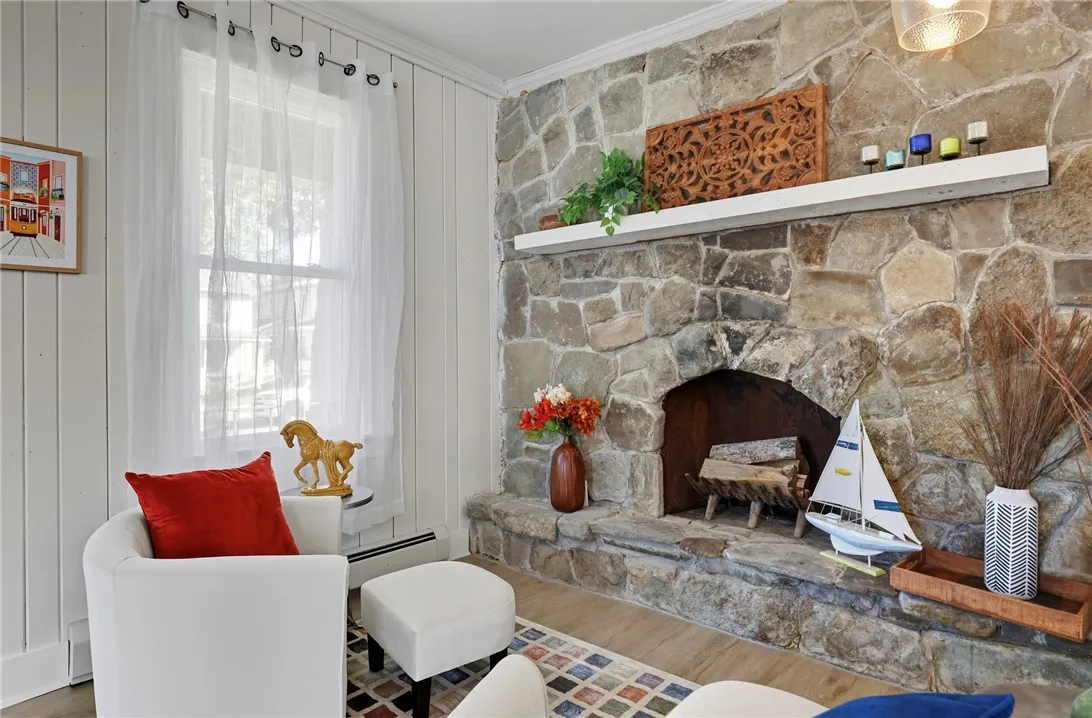 86 West 4th Street, Corning City, New York 14830, Corning City, New York 14830, 3 Bedrooms Bedrooms, 8 Rooms Rooms,3 BathroomsBathrooms,Residential,For Sale,86 West 4th Street, Corning City, New York 14830,0,R1643683
