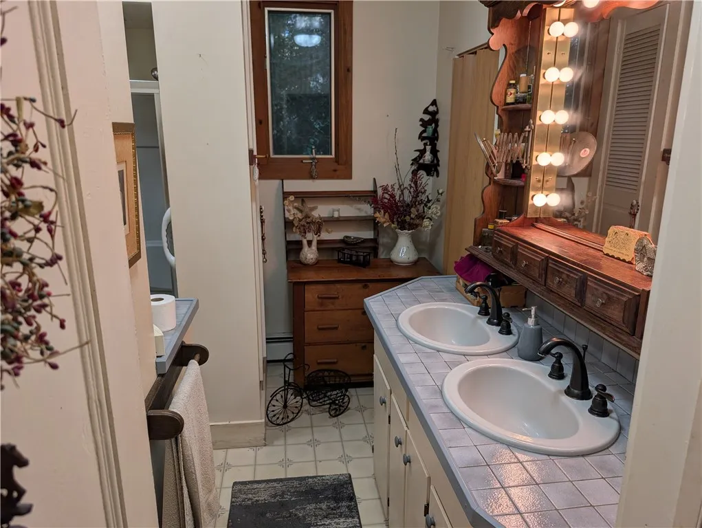 461 Lawrence Road, Clarkson, New York 14420, Clarkson, New York 14420, 3 Bedrooms Bedrooms, 11 Rooms Rooms,2 BathroomsBathrooms,Residential,For Sale,461 Lawrence Road, Clarkson, New York 14420,0,R1642929