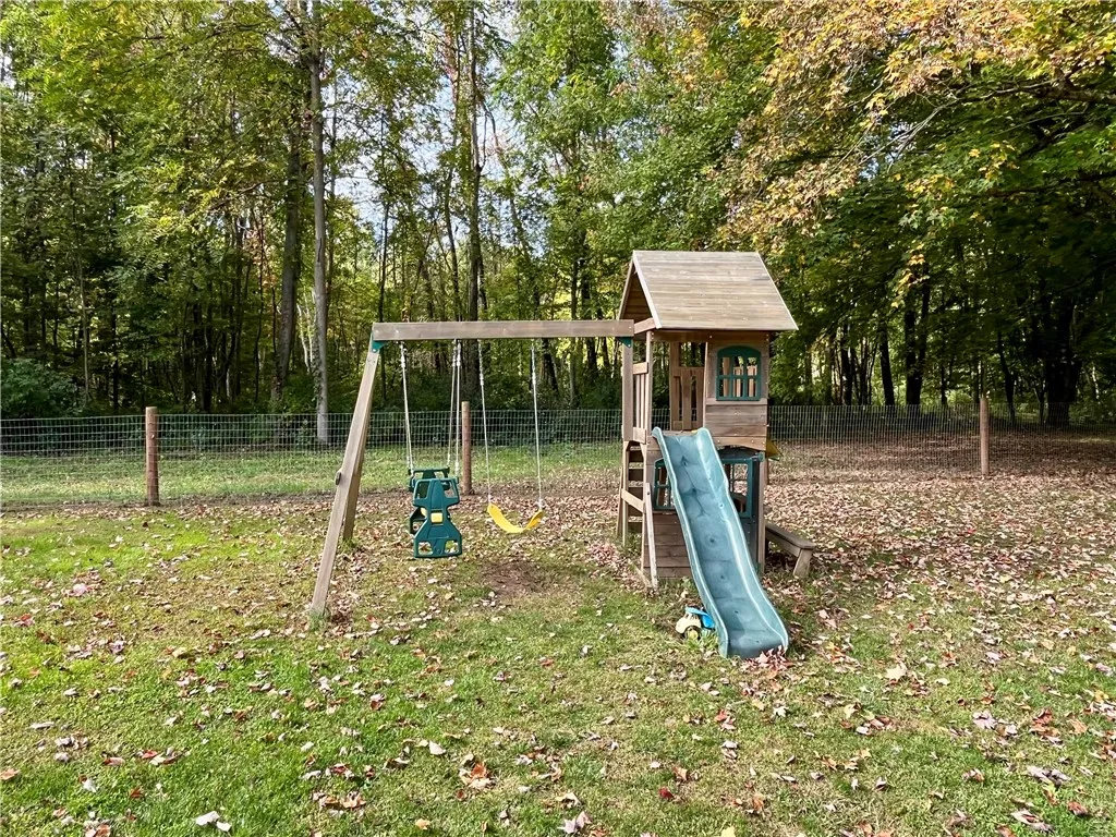 Playset is included