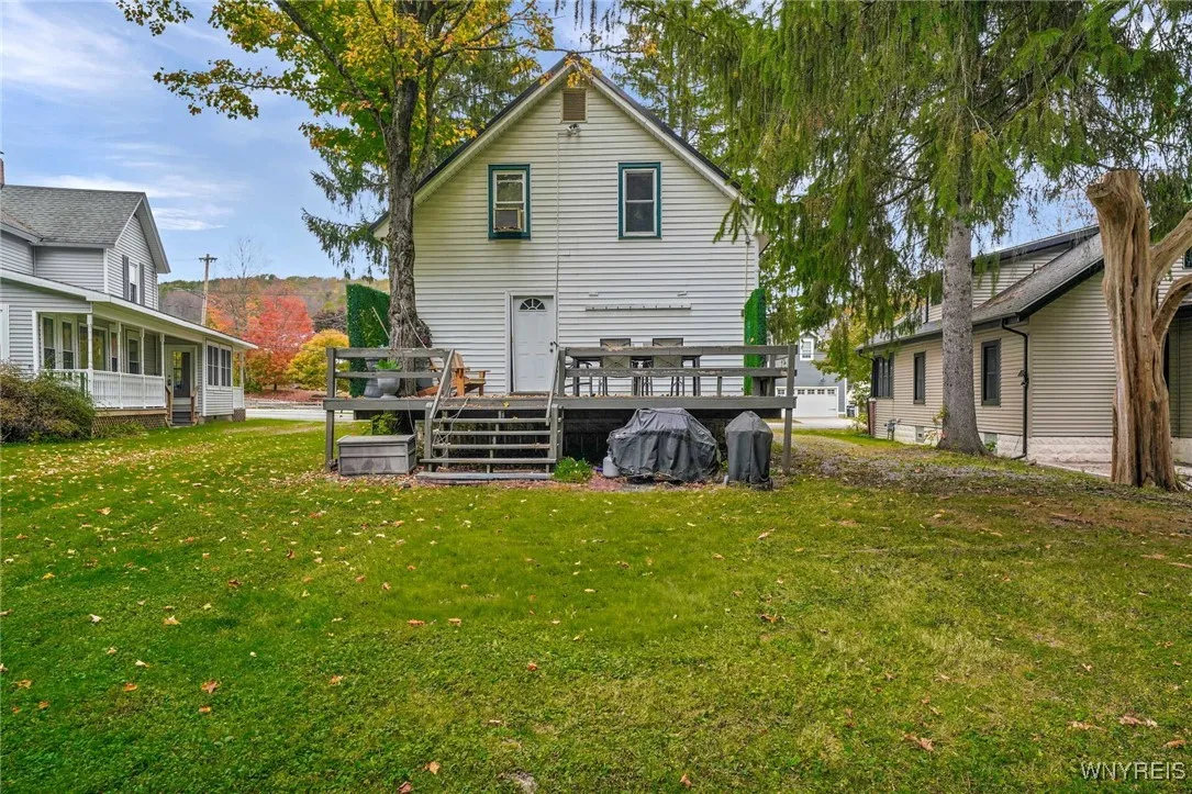 40 West Washington Street, Ellicottville, New York, Ellicottville, New York 14731, 5 Bedrooms Bedrooms, 11 Rooms Rooms,2 BathroomsBathrooms,Residential,For Sale,40 West Washington Street, Ellicottville, New York,0,B1642224