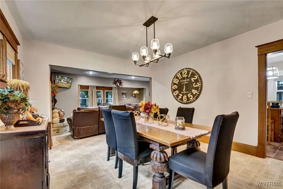 40 West Washington Street, Ellicottville, New York, Ellicottville, New York 14731, 5 Bedrooms Bedrooms, 11 Rooms Rooms,2 BathroomsBathrooms,Residential,For Sale,40 West Washington Street, Ellicottville, New York,0,B1642224
