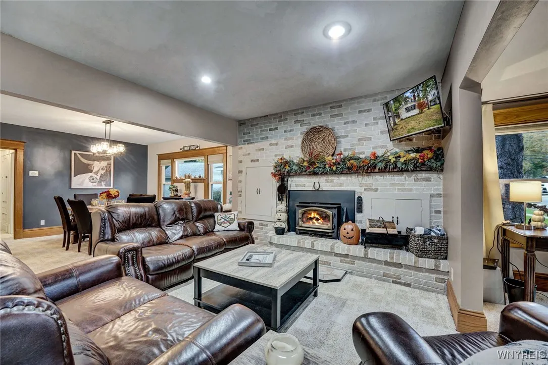 40 West Washington Street, Ellicottville, New York, Ellicottville, New York 14731, 5 Bedrooms Bedrooms, 11 Rooms Rooms,2 BathroomsBathrooms,Residential,For Sale,40 West Washington Street, Ellicottville, New York,0,B1642224