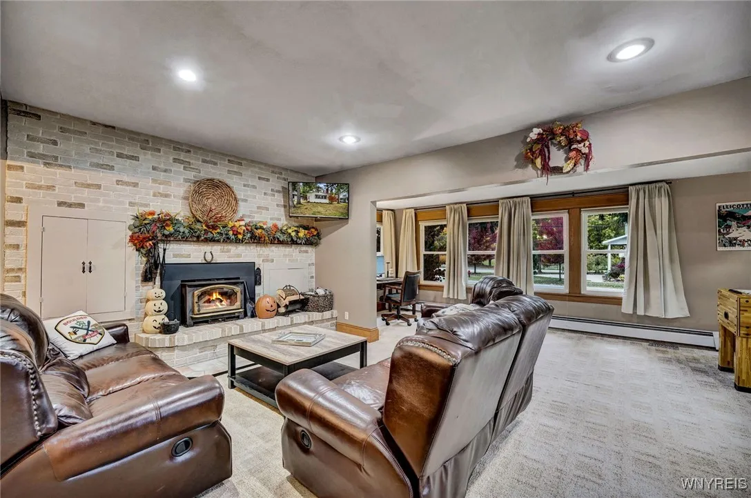 40 West Washington Street, Ellicottville, New York, Ellicottville, New York 14731, 5 Bedrooms Bedrooms, 11 Rooms Rooms,2 BathroomsBathrooms,Residential,For Sale,40 West Washington Street, Ellicottville, New York,0,B1642224
