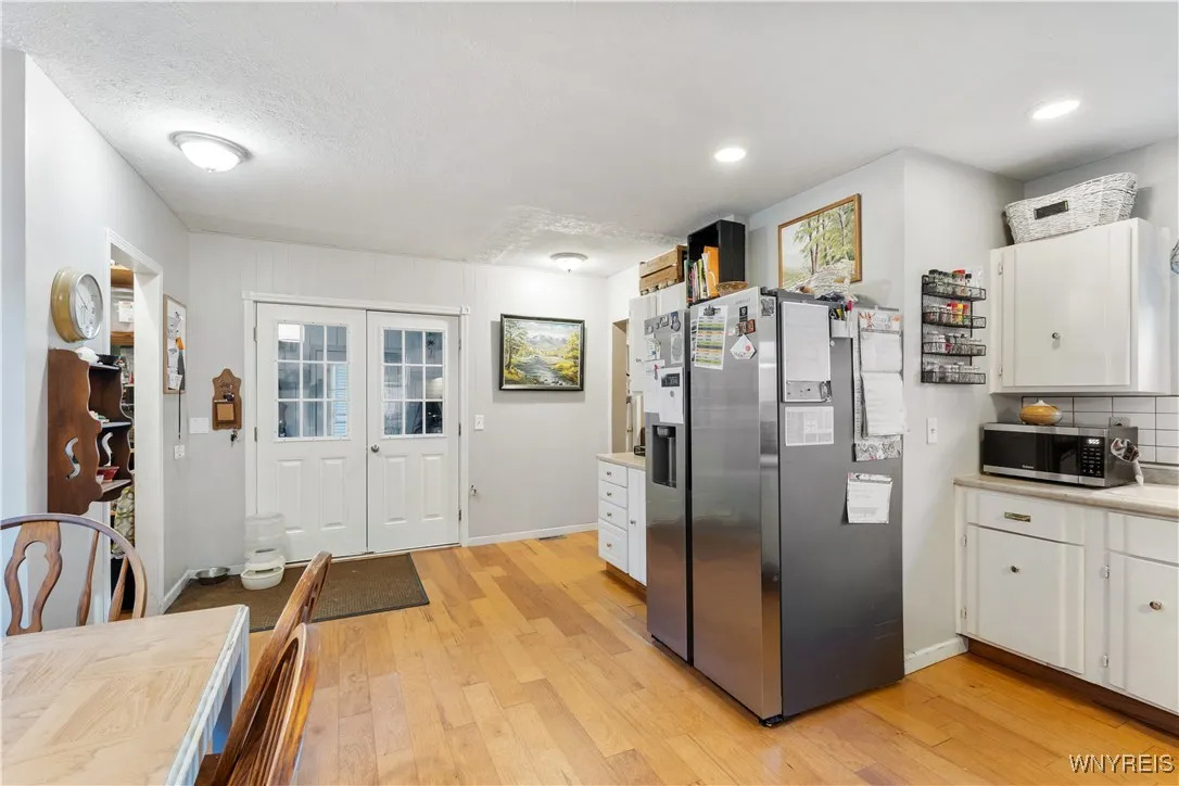 Eat In Kitchen