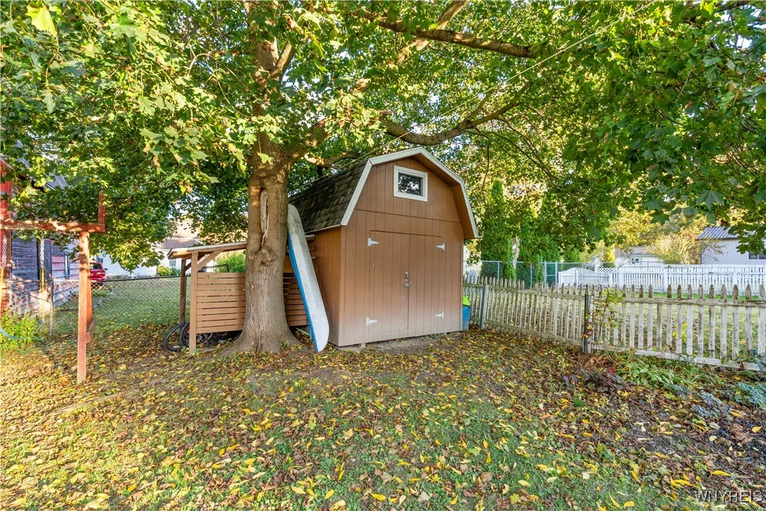 Shed