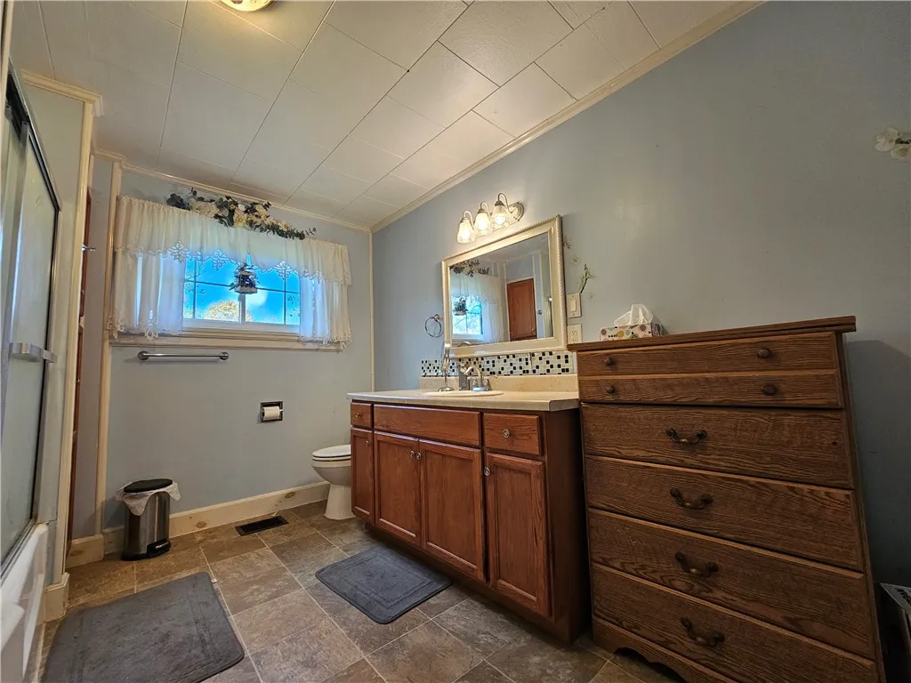 61069 State Route 415, Avoca, New York 14809, Avoca, New York 14809, 5 Bedrooms Bedrooms, 11 Rooms Rooms,2 BathroomsBathrooms,Residential,For Sale,61069 State Route 415, Avoca, New York 14809,0,R1643477