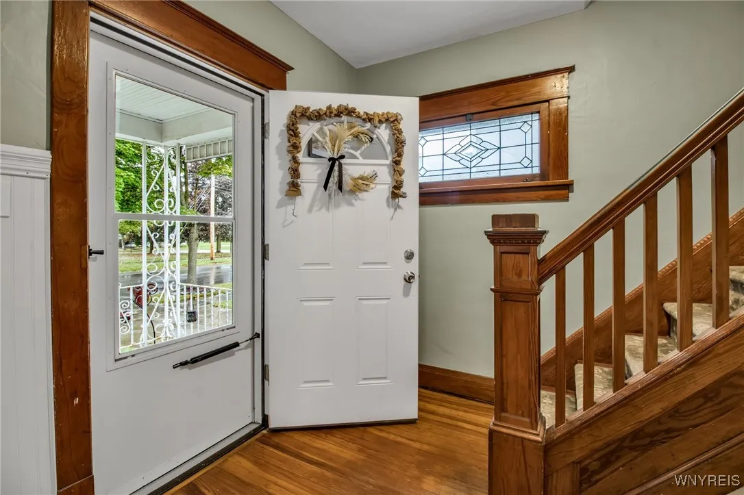 108 Burlington Avenue, Lancaster, New York 14043, Lancaster, New York 14043, 4 Bedrooms Bedrooms, 10 Rooms Rooms,1 BathroomBathrooms,Residential,For Sale,108 Burlington Avenue, Lancaster, New York 14043,0,B1643656