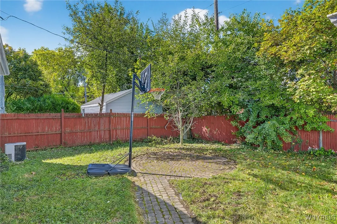 116 Springville Avenue, Amherst, New York 14226, Amherst, New York 14226, 3 Bedrooms Bedrooms, 5 Rooms Rooms,1 BathroomBathrooms,Residential,For Sale,116 Springville Avenue, Amherst, New York 14226,0,B1643836