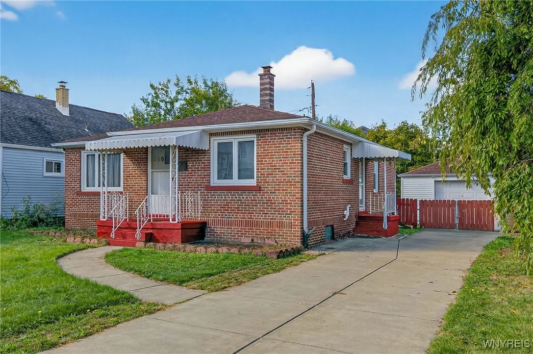 116 Springville Avenue, Amherst, New York 14226, Amherst, New York 14226, 3 Bedrooms Bedrooms, 5 Rooms Rooms,1 BathroomBathrooms,Residential,For Sale,116 Springville Avenue, Amherst, New York 14226,0,B1643836