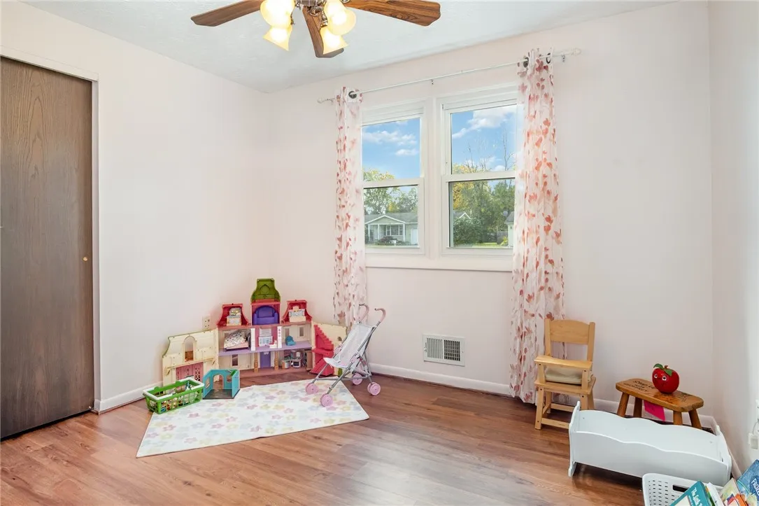 80 Alecia Dr, Greece, New York 14626, Greece, New York 14626, 3 Bedrooms Bedrooms, 6 Rooms Rooms,1 BathroomBathrooms,Residential,Closed,80 Alecia Dr, Greece, New York 14626,0,R1642732