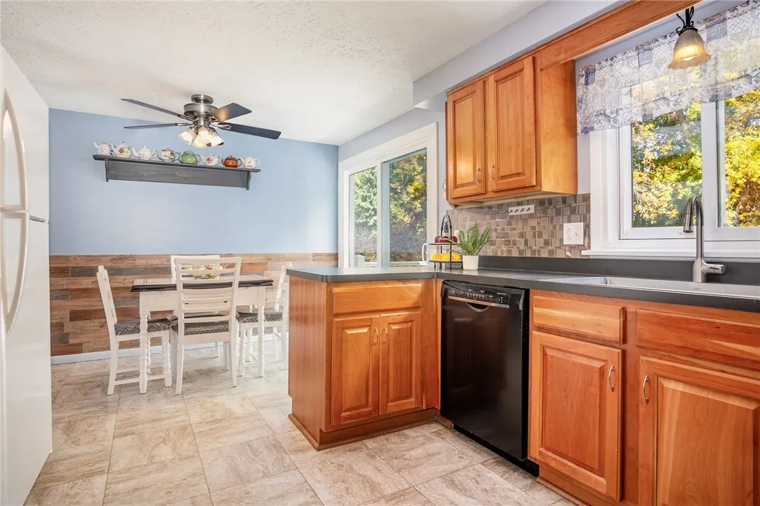 80 Alecia Dr, Greece, New York 14626, Greece, New York 14626, 3 Bedrooms Bedrooms, 6 Rooms Rooms,1 BathroomBathrooms,Residential,Closed,80 Alecia Dr, Greece, New York 14626,0,R1642732