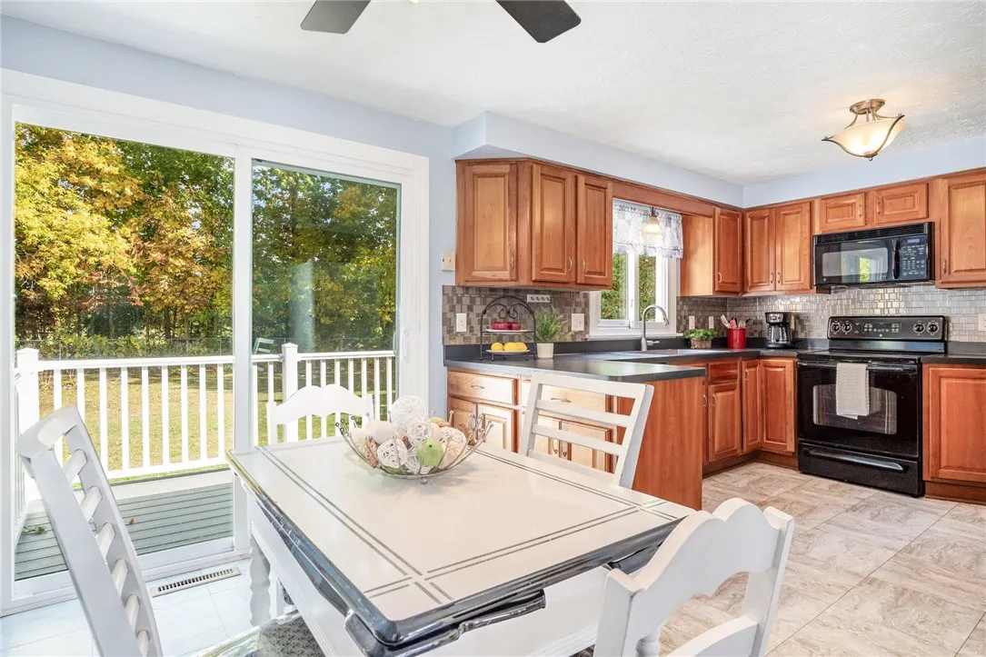 80 Alecia Dr, Greece, New York 14626, Greece, New York 14626, 3 Bedrooms Bedrooms, 6 Rooms Rooms,1 BathroomBathrooms,Residential,Closed,80 Alecia Dr, Greece, New York 14626,0,R1642732