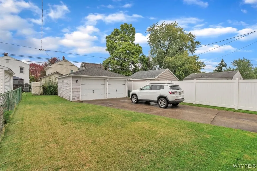 279 Hamilton Boulevard, Tonawanda, New York 14217, Tonawanda, New York 14217, 3 Bedrooms Bedrooms, 6 Rooms Rooms,1 BathroomBathrooms,Residential,For Sale,279 Hamilton Boulevard, Tonawanda, New York 14217,0,B1643722