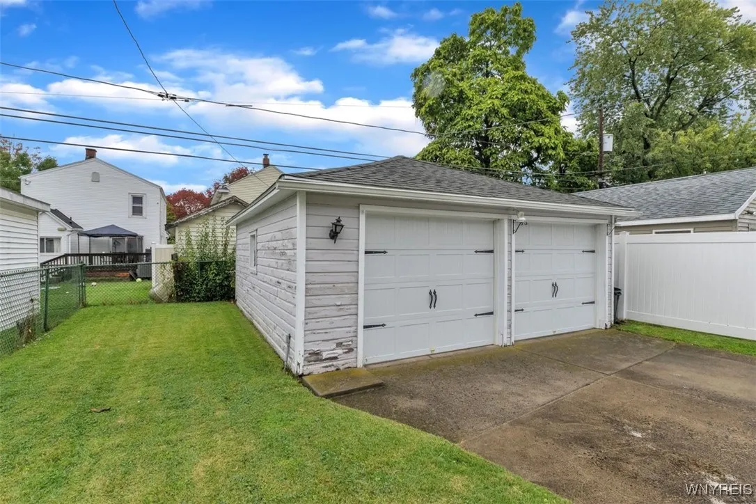 279 Hamilton Boulevard, Tonawanda, New York 14217, Tonawanda, New York 14217, 3 Bedrooms Bedrooms, 6 Rooms Rooms,1 BathroomBathrooms,Residential,For Sale,279 Hamilton Boulevard, Tonawanda, New York 14217,0,B1643722