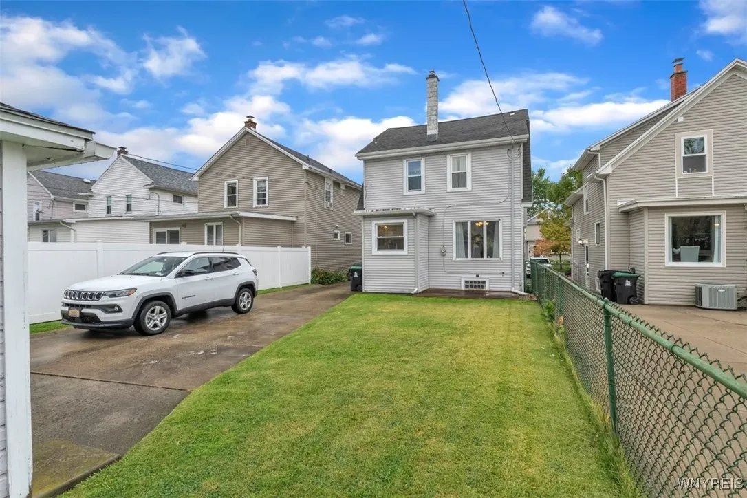 279 Hamilton Boulevard, Tonawanda, New York 14217, Tonawanda, New York 14217, 3 Bedrooms Bedrooms, 6 Rooms Rooms,1 BathroomBathrooms,Residential,For Sale,279 Hamilton Boulevard, Tonawanda, New York 14217,0,B1643722