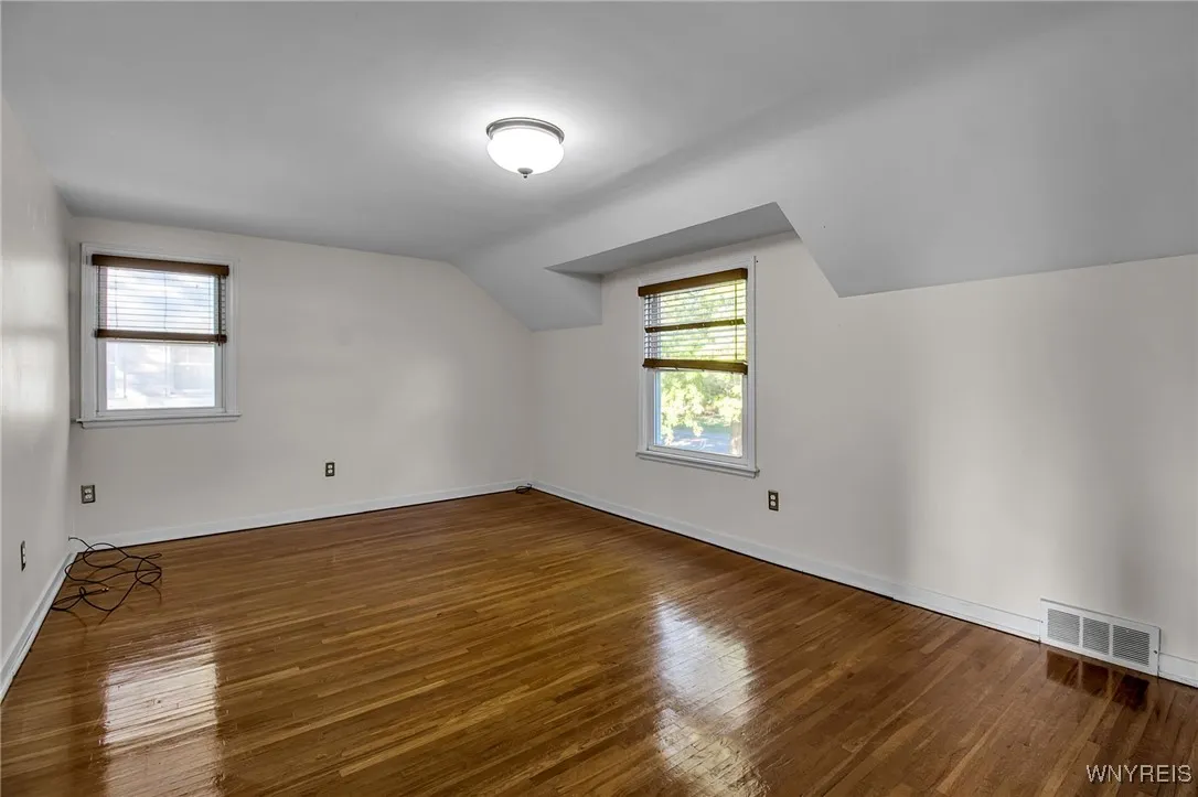 2349 Kensington Avenue, Amherst, New York 14226, Amherst, New York 14226, 3 Bedrooms Bedrooms, 6 Rooms Rooms,1 BathroomBathrooms,Residential,For Sale,2349 Kensington Avenue, Amherst, New York 14226,0,B1643819