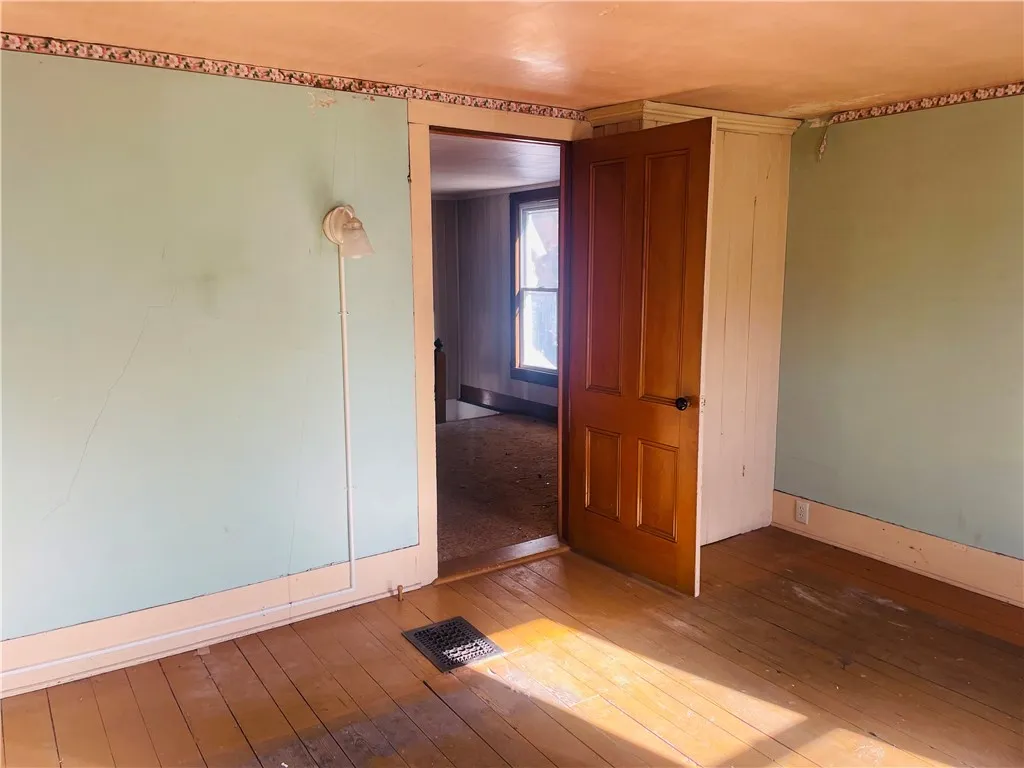 46 Glen Avenue, Hornell, New York 14843, Hornell, New York 14843, 2 Bedrooms Bedrooms, 8 Rooms Rooms,1 BathroomBathrooms,Residential,Closed,46 Glen Avenue, Hornell, New York 14843,0,R1643918