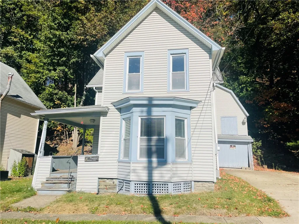 46 Glen Avenue, Hornell, New York 14843, Hornell, New York 14843, 2 Bedrooms Bedrooms, 8 Rooms Rooms,1 BathroomBathrooms,Residential,Closed,46 Glen Avenue, Hornell, New York 14843,0,R1643918