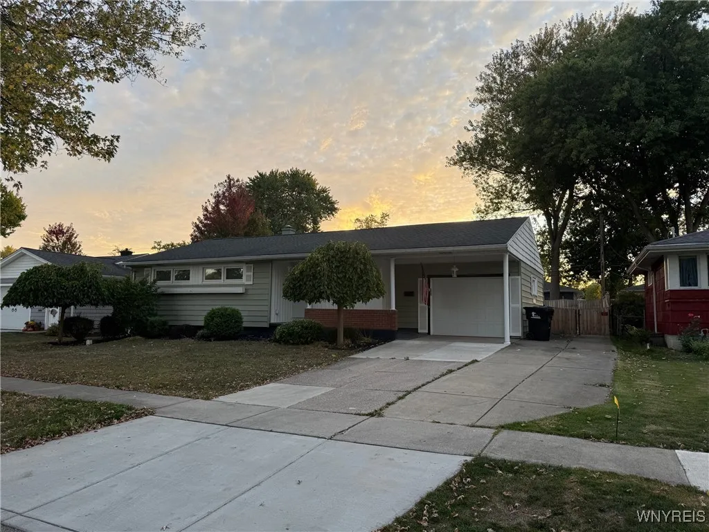 542 Lynbrook Avenue, Tonawanda, New York 14150, Tonawanda, New York 14150, 3 Bedrooms Bedrooms, 7 Rooms Rooms,1 BathroomBathrooms,Residential,For Sale,542 Lynbrook Avenue, Tonawanda, New York 14150,0,B1643901