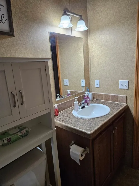 17 Becky Lane, Erin, New York 14838, Erin, New York 14838, 3 Bedrooms Bedrooms, 9 Rooms Rooms,2 BathroomsBathrooms,Residential,For Sale,17 Becky Lane, Erin, New York 14838,0,R1643127