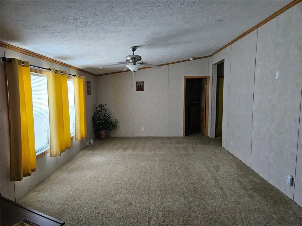 2nd Living room