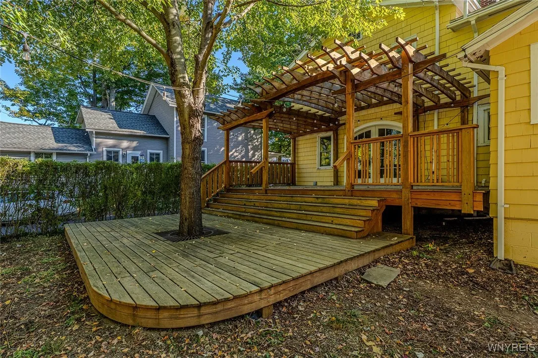 51 Paine Street, Aurora, New York 14052, Aurora, New York 14052, 4 Bedrooms Bedrooms, 11 Rooms Rooms,1 BathroomBathrooms,Residential,For Sale,51 Paine Street, Aurora, New York 14052,0,B1642521