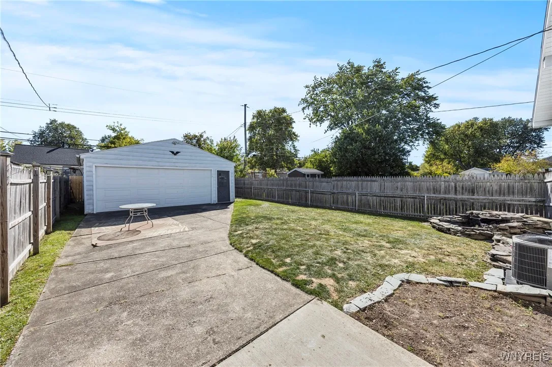 213 Brighton Road, Tonawanda, New York 14150, Tonawanda, New York 14150, 3 Bedrooms Bedrooms, 5 Rooms Rooms,1 BathroomBathrooms,Residential,For Sale,213 Brighton Road, Tonawanda, New York 14150,0,B1643949