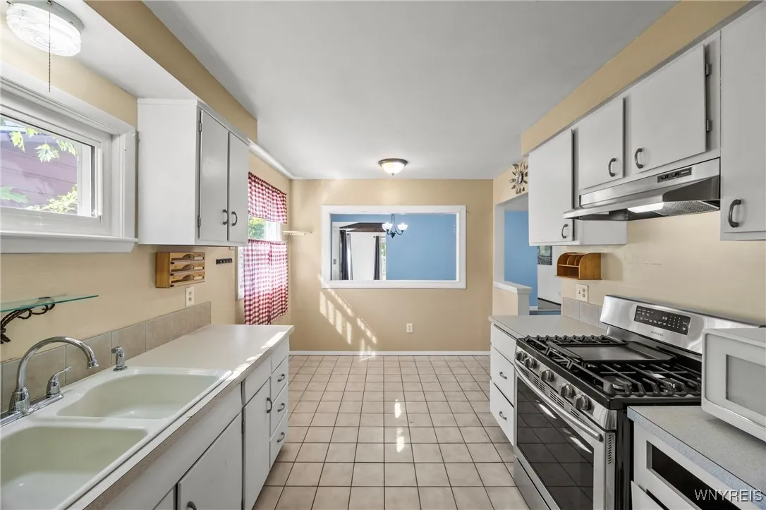 213 Brighton Road, Tonawanda, New York 14150, Tonawanda, New York 14150, 3 Bedrooms Bedrooms, 5 Rooms Rooms,1 BathroomBathrooms,Residential,For Sale,213 Brighton Road, Tonawanda, New York 14150,0,B1643949