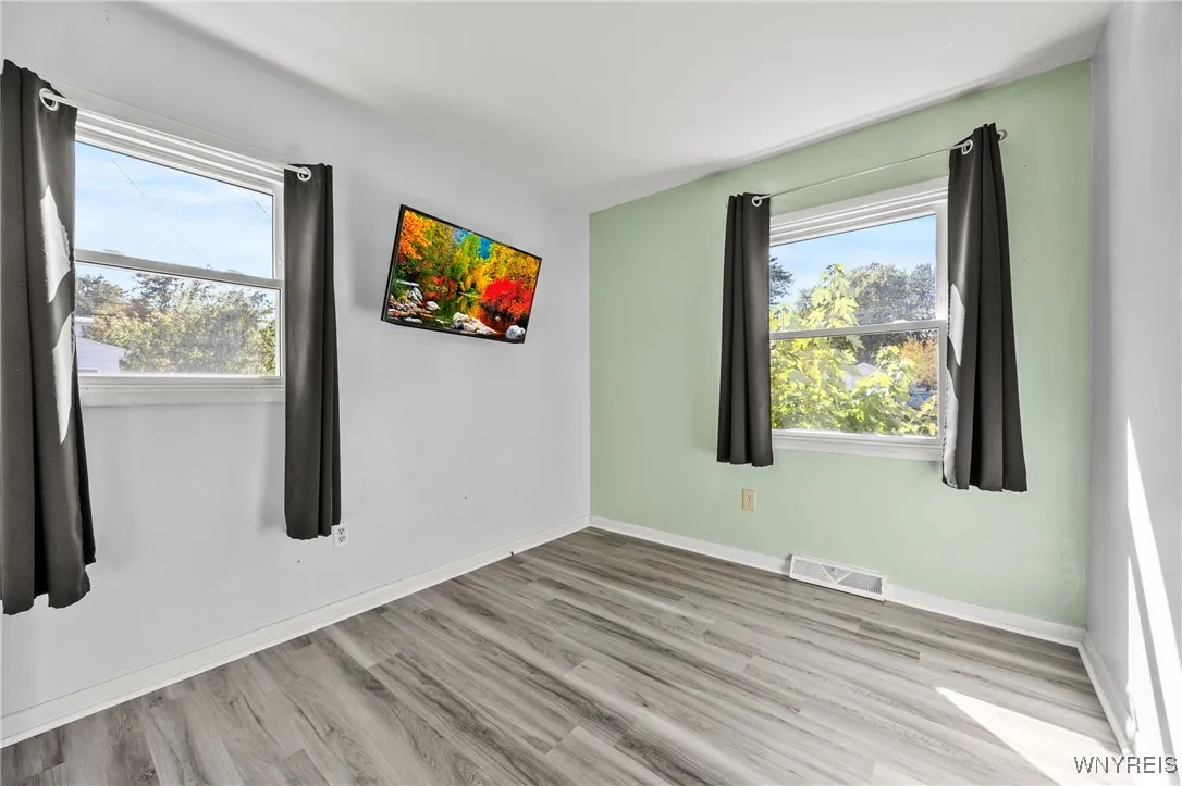 213 Brighton Road, Tonawanda, New York 14150, Tonawanda, New York 14150, 3 Bedrooms Bedrooms, 5 Rooms Rooms,1 BathroomBathrooms,Residential,For Sale,213 Brighton Road, Tonawanda, New York 14150,0,B1643949