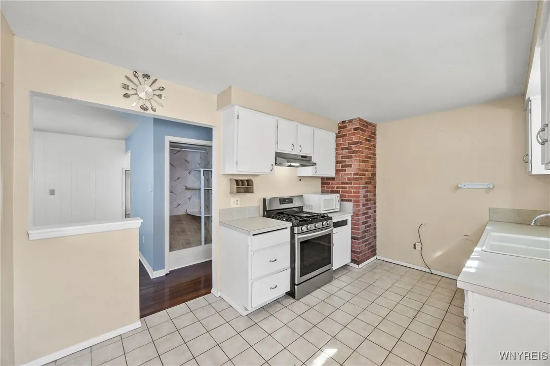 213 Brighton Road, Tonawanda, New York 14150, Tonawanda, New York 14150, 3 Bedrooms Bedrooms, 5 Rooms Rooms,1 BathroomBathrooms,Residential,For Sale,213 Brighton Road, Tonawanda, New York 14150,0,B1643949