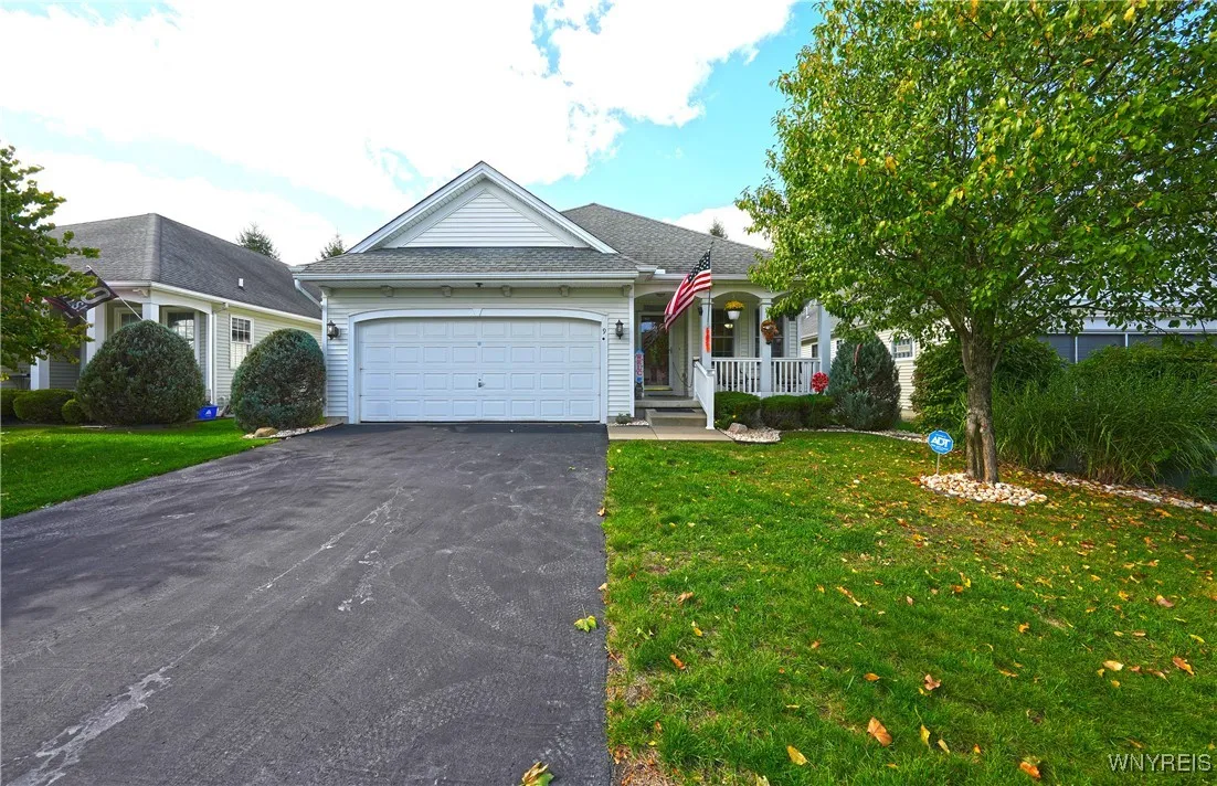 9 Winfield Drive, West Seneca, New York 14224, West Seneca, New York 14224, 2 Bedrooms Bedrooms, 7 Rooms Rooms,2 BathroomsBathrooms,Residential,For Sale,9 Winfield Drive, West Seneca, New York 14224,0,B1643585