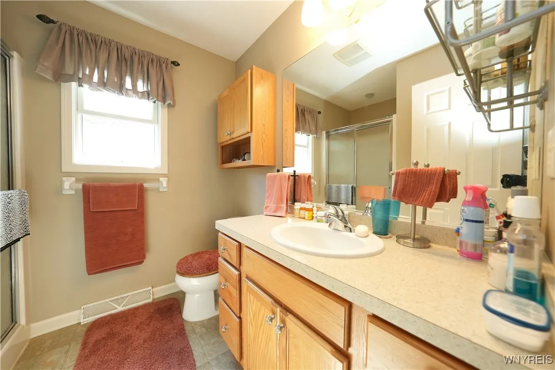 9 Winfield Drive, West Seneca, New York 14224, West Seneca, New York 14224, 2 Bedrooms Bedrooms, 7 Rooms Rooms,2 BathroomsBathrooms,Residential,For Sale,9 Winfield Drive, West Seneca, New York 14224,0,B1643585