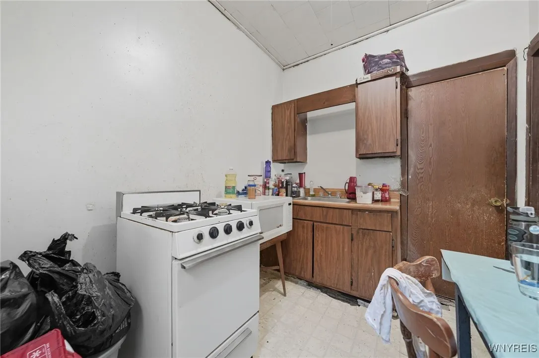 109 Congress Street, Buffalo, New York 14213, Buffalo, New York 14213, 4 Bedrooms Bedrooms, ,Multi Family,For Sale,109 Congress Street, Buffalo, New York 14213,0,B1641597 109 Congress Street, Buffalo, New York 14213, Buffalo, New York 14213, 4 Bedrooms Bedrooms, ,Multi Family,For Sale,109 Congress Street, Buffalo, New York 14213,0,B1641597