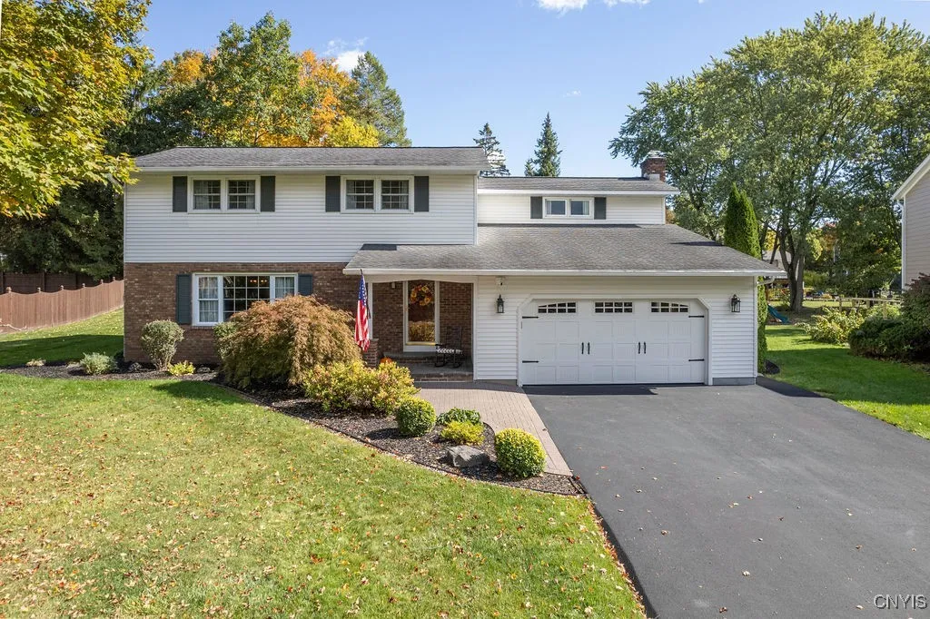 4844 Pembroke Drive, Manlius, New York 13104, Manlius, New York 13104, 4 Bedrooms Bedrooms, 8 Rooms Rooms,2 BathroomsBathrooms,Residential,Closed,4844 Pembroke Drive, Manlius, New York 13104,0,S1643793