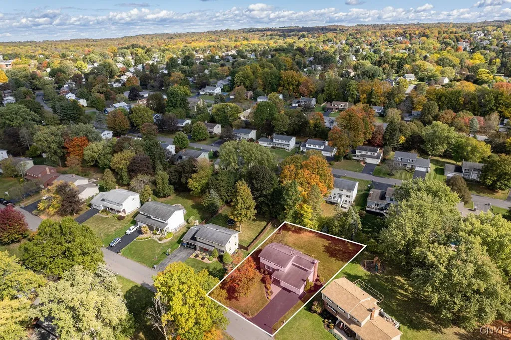 4844 Pembroke Drive, Manlius, New York 13104, Manlius, New York 13104, 4 Bedrooms Bedrooms, 8 Rooms Rooms,2 BathroomsBathrooms,Residential,Closed,4844 Pembroke Drive, Manlius, New York 13104,0,S1643793