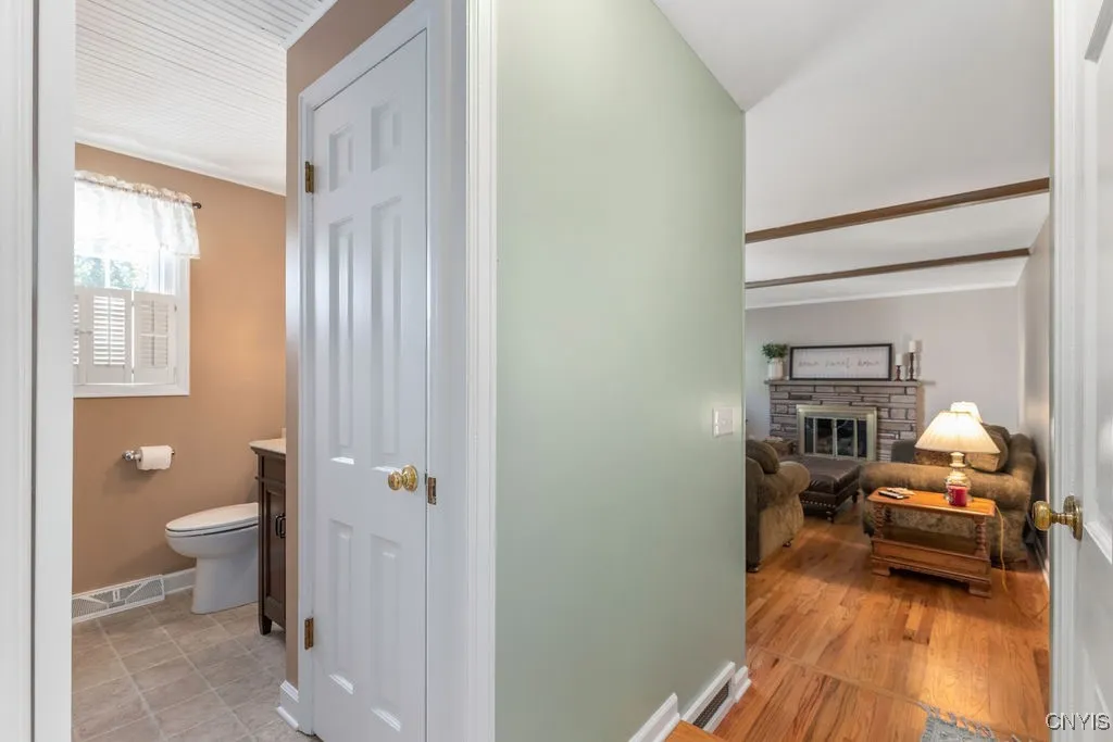 4844 Pembroke Drive, Manlius, New York 13104, Manlius, New York 13104, 4 Bedrooms Bedrooms, 8 Rooms Rooms,2 BathroomsBathrooms,Residential,Closed,4844 Pembroke Drive, Manlius, New York 13104,0,S1643793
