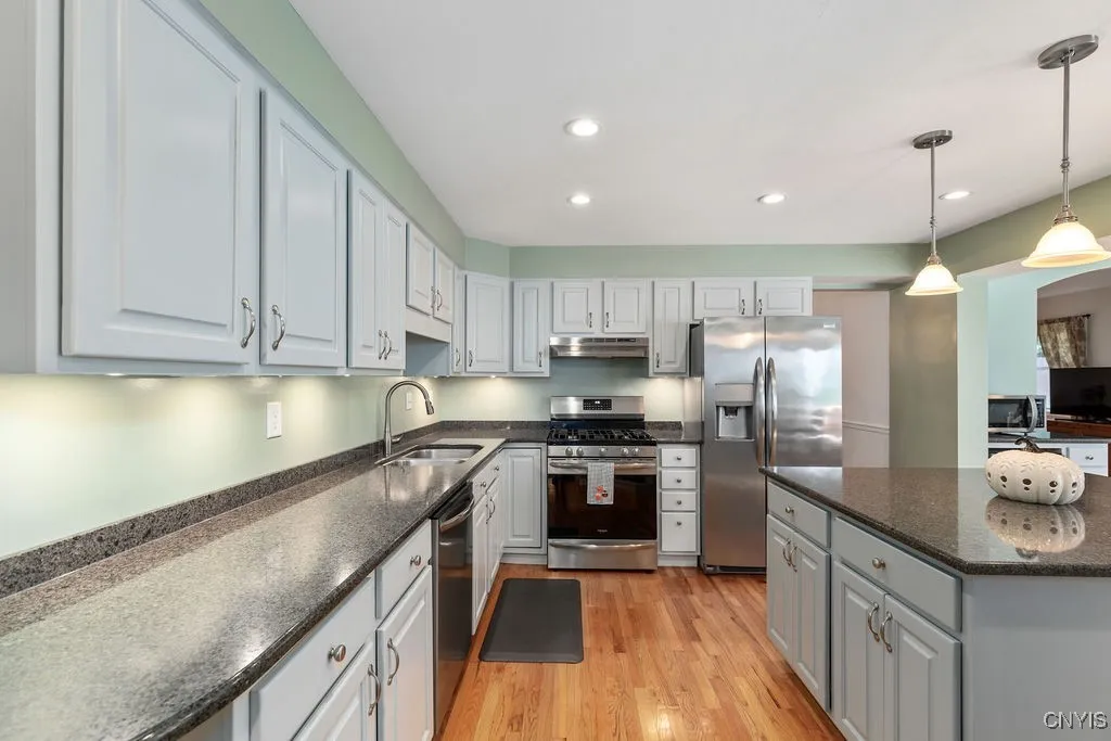 4844 Pembroke Drive, Manlius, New York 13104, Manlius, New York 13104, 4 Bedrooms Bedrooms, 8 Rooms Rooms,2 BathroomsBathrooms,Residential,Closed,4844 Pembroke Drive, Manlius, New York 13104,0,S1643793
