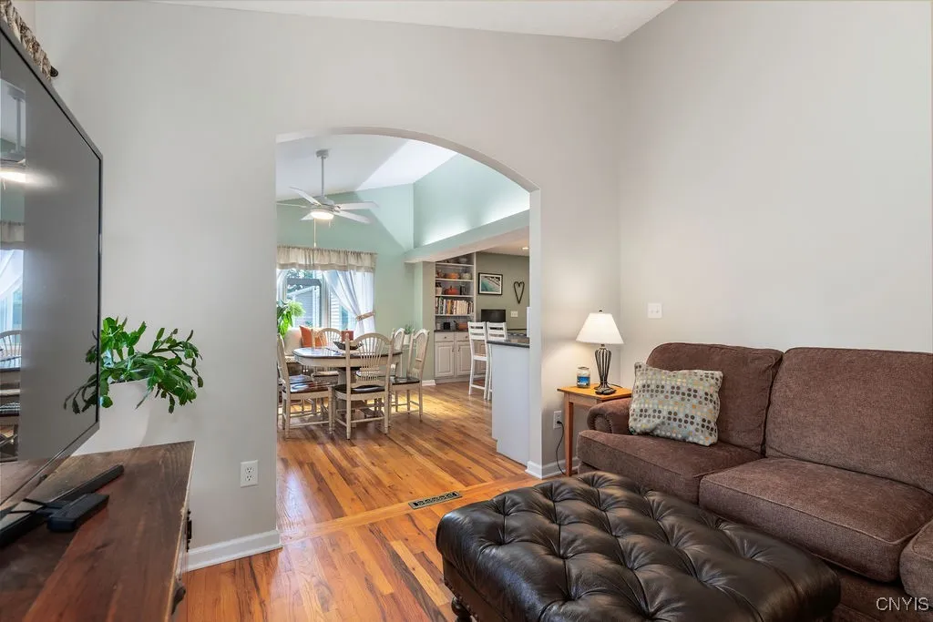 4844 Pembroke Drive, Manlius, New York 13104, Manlius, New York 13104, 4 Bedrooms Bedrooms, 8 Rooms Rooms,2 BathroomsBathrooms,Residential,Closed,4844 Pembroke Drive, Manlius, New York 13104,0,S1643793