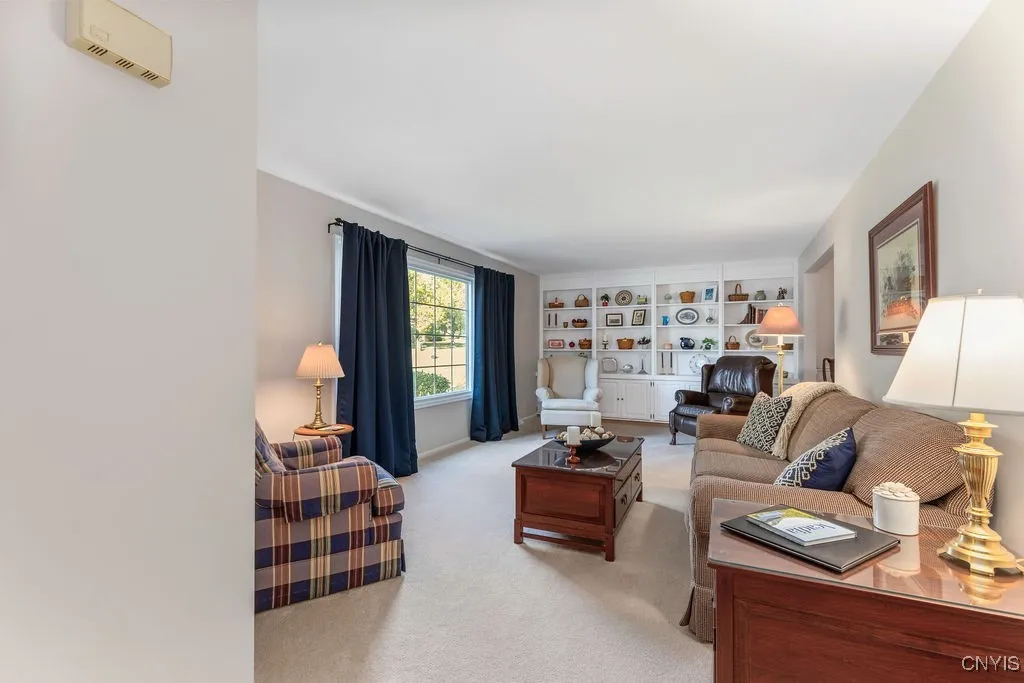 4844 Pembroke Drive, Manlius, New York 13104, Manlius, New York 13104, 4 Bedrooms Bedrooms, 8 Rooms Rooms,2 BathroomsBathrooms,Residential,Closed,4844 Pembroke Drive, Manlius, New York 13104,0,S1643793