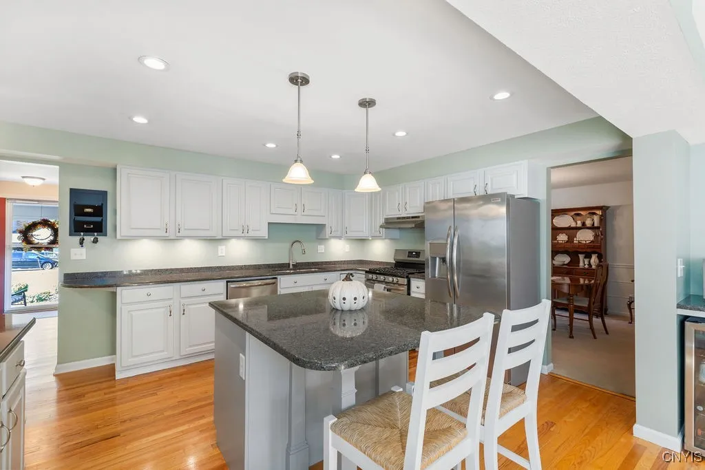 4844 Pembroke Drive, Manlius, New York 13104, Manlius, New York 13104, 4 Bedrooms Bedrooms, 8 Rooms Rooms,2 BathroomsBathrooms,Residential,Closed,4844 Pembroke Drive, Manlius, New York 13104,0,S1643793