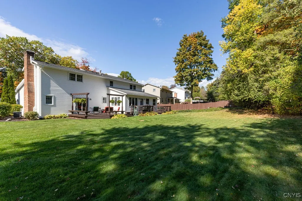 4844 Pembroke Drive, Manlius, New York 13104, Manlius, New York 13104, 4 Bedrooms Bedrooms, 8 Rooms Rooms,2 BathroomsBathrooms,Residential,Closed,4844 Pembroke Drive, Manlius, New York 13104,0,S1643793