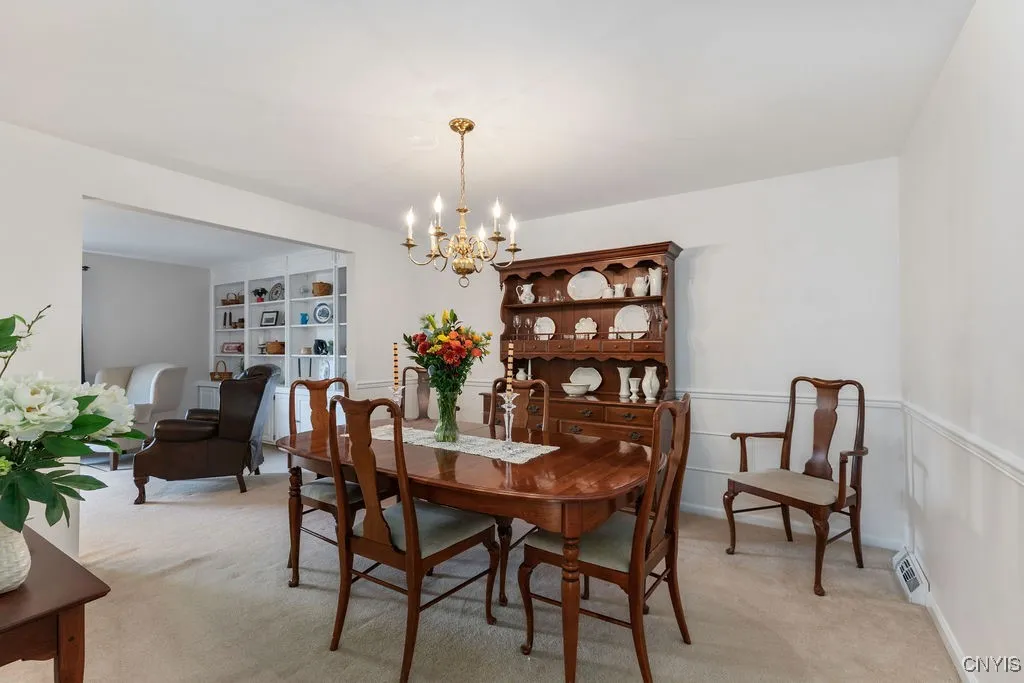 4844 Pembroke Drive, Manlius, New York 13104, Manlius, New York 13104, 4 Bedrooms Bedrooms, 8 Rooms Rooms,2 BathroomsBathrooms,Residential,Closed,4844 Pembroke Drive, Manlius, New York 13104,0,S1643793