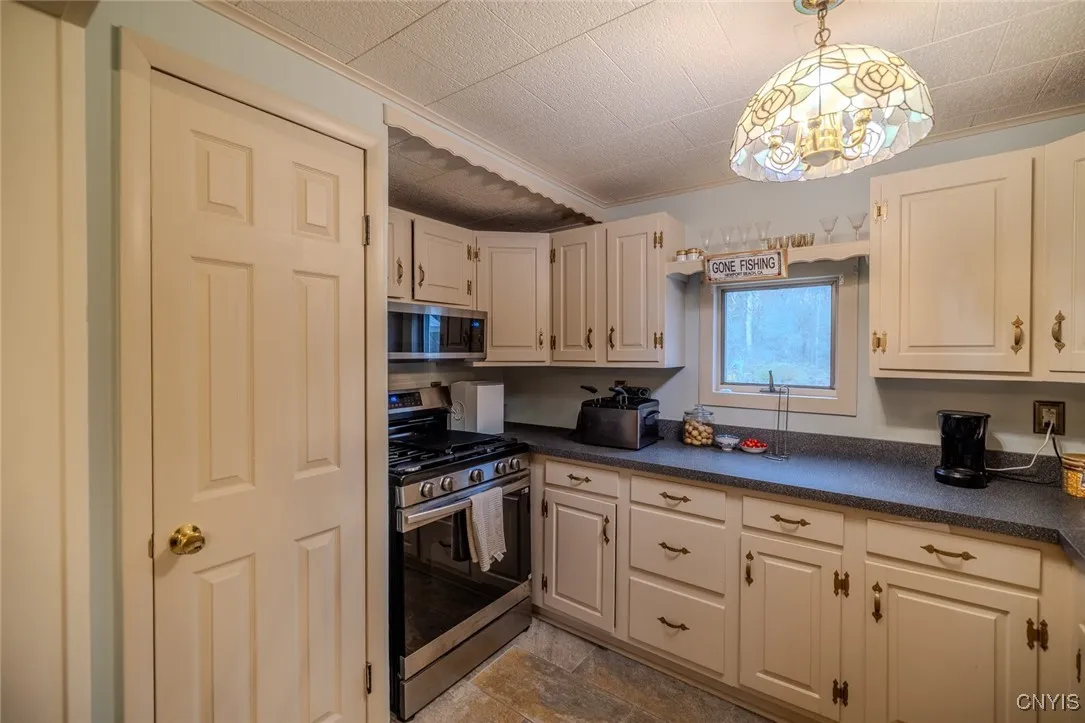 6587 Evans Road, Rome, New York 13440, Rome, New York 13440, 3 Bedrooms Bedrooms, 7 Rooms Rooms,1 BathroomBathrooms,Residential,For Sale,6587 Evans Road, Rome, New York 13440,0,S1643852