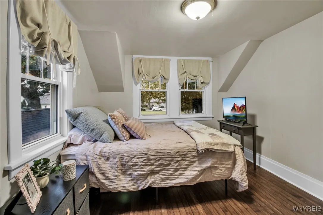 70 South Davis Street, Orchard Park, New York 1412, Orchard Park, New York 14127, 2 Bedrooms Bedrooms, 8 Rooms Rooms,2 BathroomsBathrooms,Residential,For Sale,70 South Davis Street, Orchard Park, New York 1412,0,B1643893
