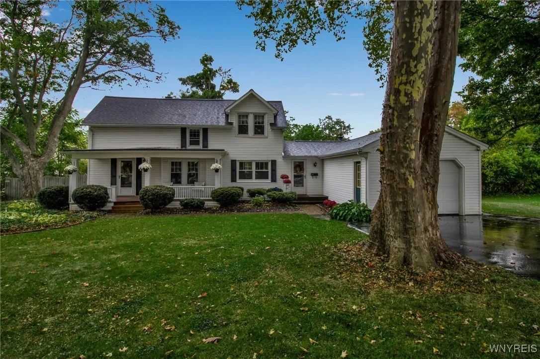70 South Davis Street, Orchard Park, New York 1412, Orchard Park, New York 14127, 2 Bedrooms Bedrooms, 8 Rooms Rooms,2 BathroomsBathrooms,Residential,For Sale,70 South Davis Street, Orchard Park, New York 1412,0,B1643893