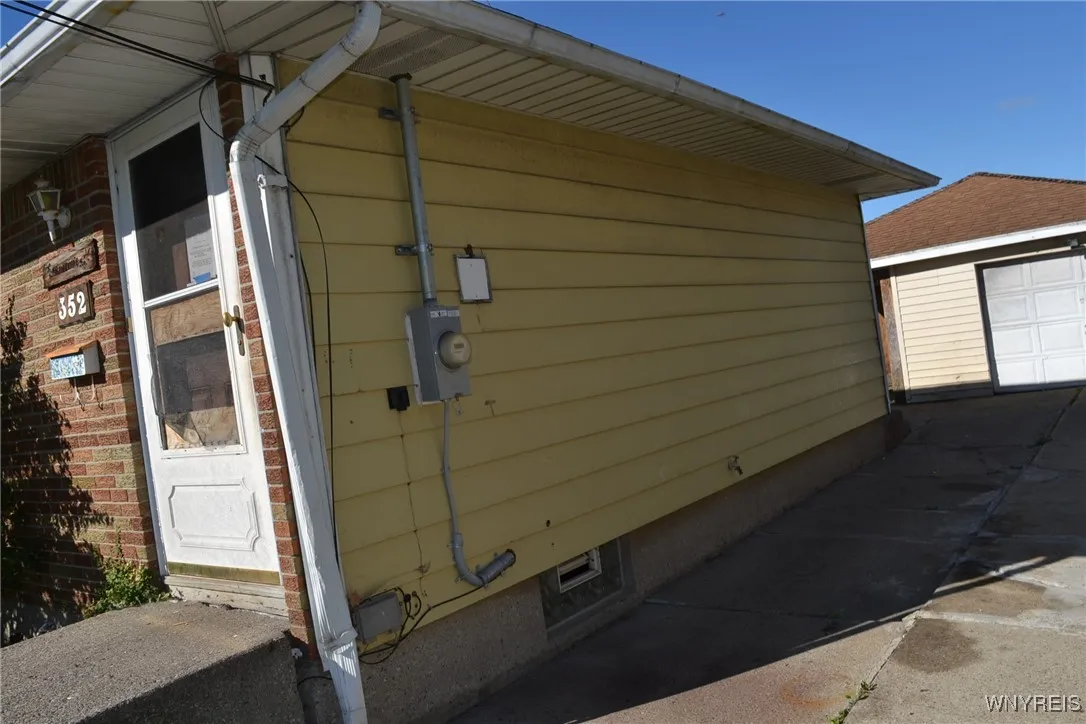 352 Two Mile Creek Road, Tonawanda, New York 14150, Tonawanda, New York 14150, 3 Bedrooms Bedrooms, 5 Rooms Rooms,1 BathroomBathrooms,Residential,Closed,352 Two Mile Creek Road, Tonawanda, New York 14150,0,B1644013