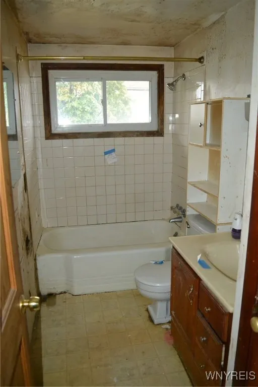 352 Two Mile Creek Road, Tonawanda, New York 14150, Tonawanda, New York 14150, 3 Bedrooms Bedrooms, 5 Rooms Rooms,1 BathroomBathrooms,Residential,Closed,352 Two Mile Creek Road, Tonawanda, New York 14150,0,B1644013