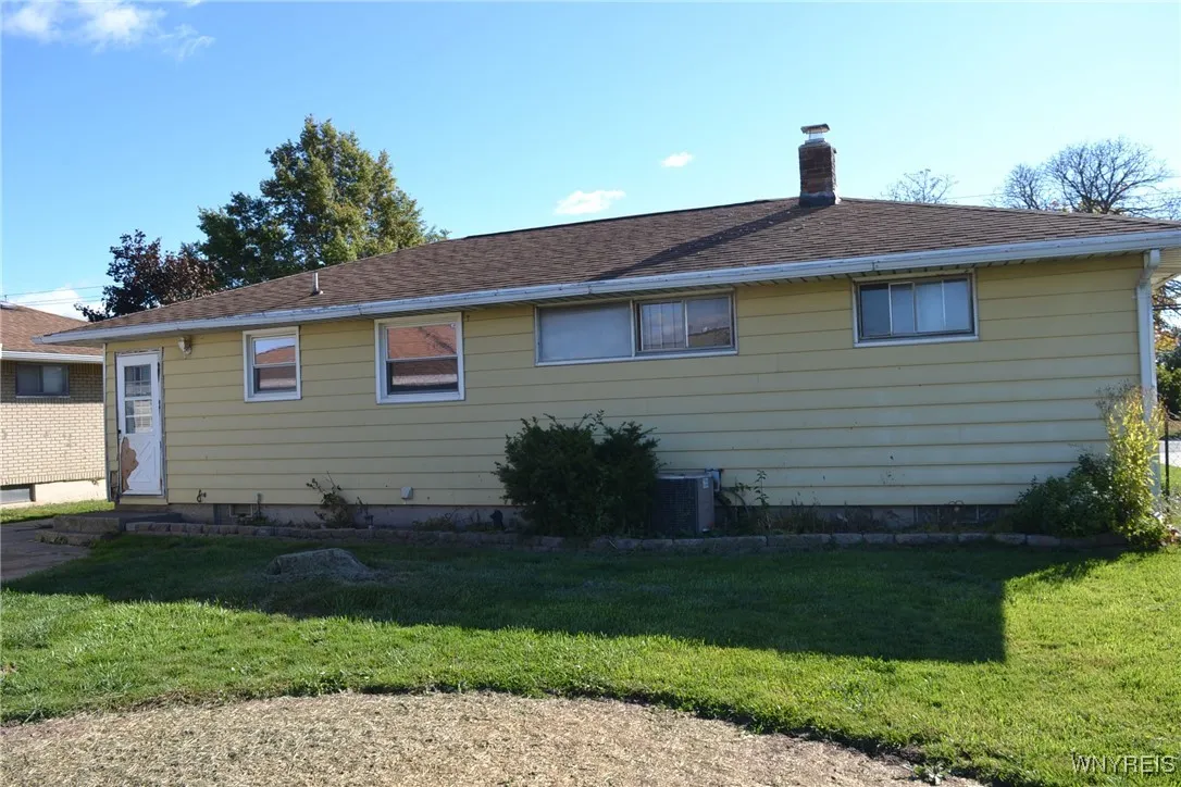 352 Two Mile Creek Road, Tonawanda, New York 14150, Tonawanda, New York 14150, 3 Bedrooms Bedrooms, 5 Rooms Rooms,1 BathroomBathrooms,Residential,Closed,352 Two Mile Creek Road, Tonawanda, New York 14150,0,B1644013