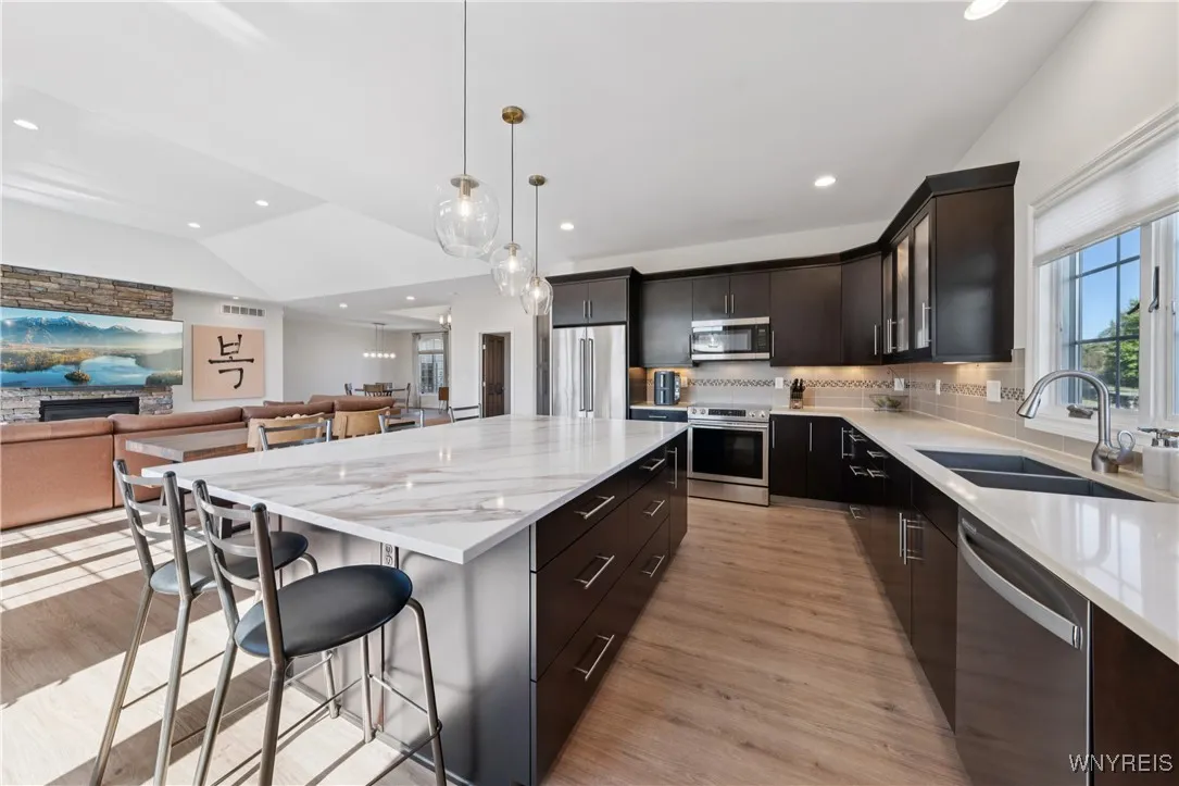 960 Foxcroft Road, Grand Island, New York 14072, Grand Island, New York 14072, 3 Bedrooms Bedrooms, 9 Rooms Rooms,3 BathroomsBathrooms,Residential,For Sale,960 Foxcroft Road, Grand Island, New York 14072,0,B1644003